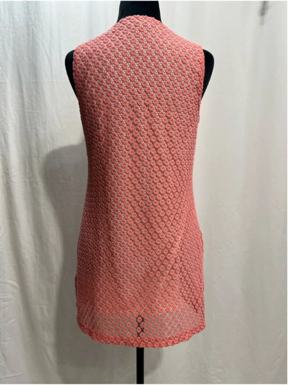 Cleo Pink Lace Knit Sleeveless Tunic V-Neck Overlay open knit Shell 1500